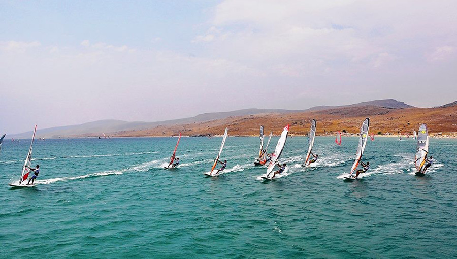 Gökçeada'da SURF Zamanı