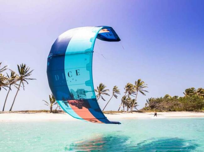 Gökçeada'da KITESURF Eğitimleri